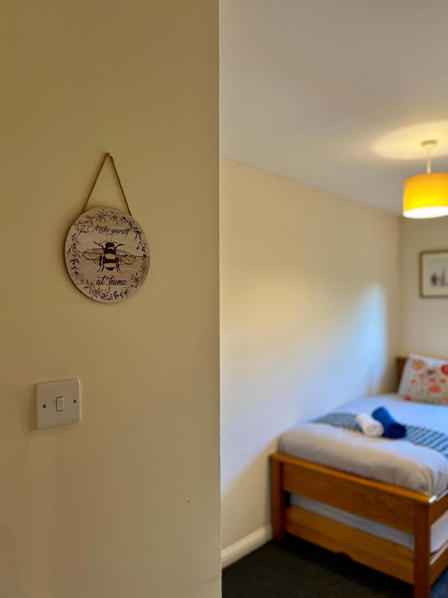 Stylish Modern Flat With Juliet Balcony & Parking Apartment Glasgow Luaran gambar