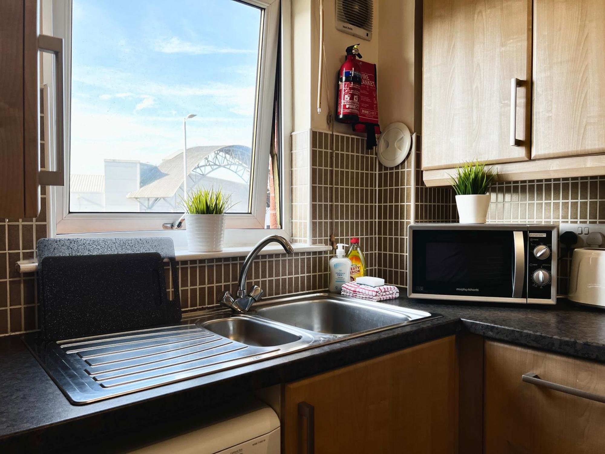 Stylish Modern Flat With Juliet Balcony & Parking Apartment Glasgow Luaran gambar