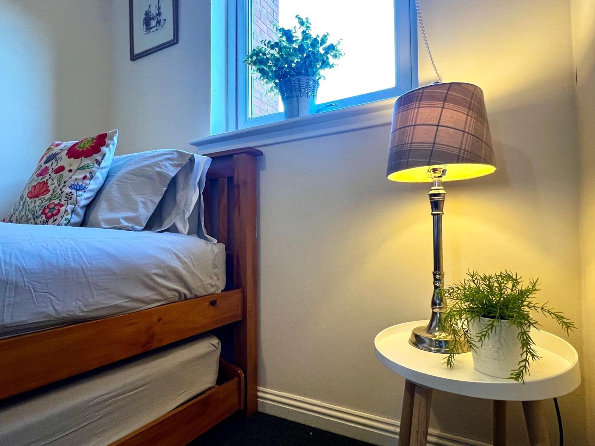 Stylish Modern Flat With Juliet Balcony & Parking Apartment Glasgow Luaran gambar