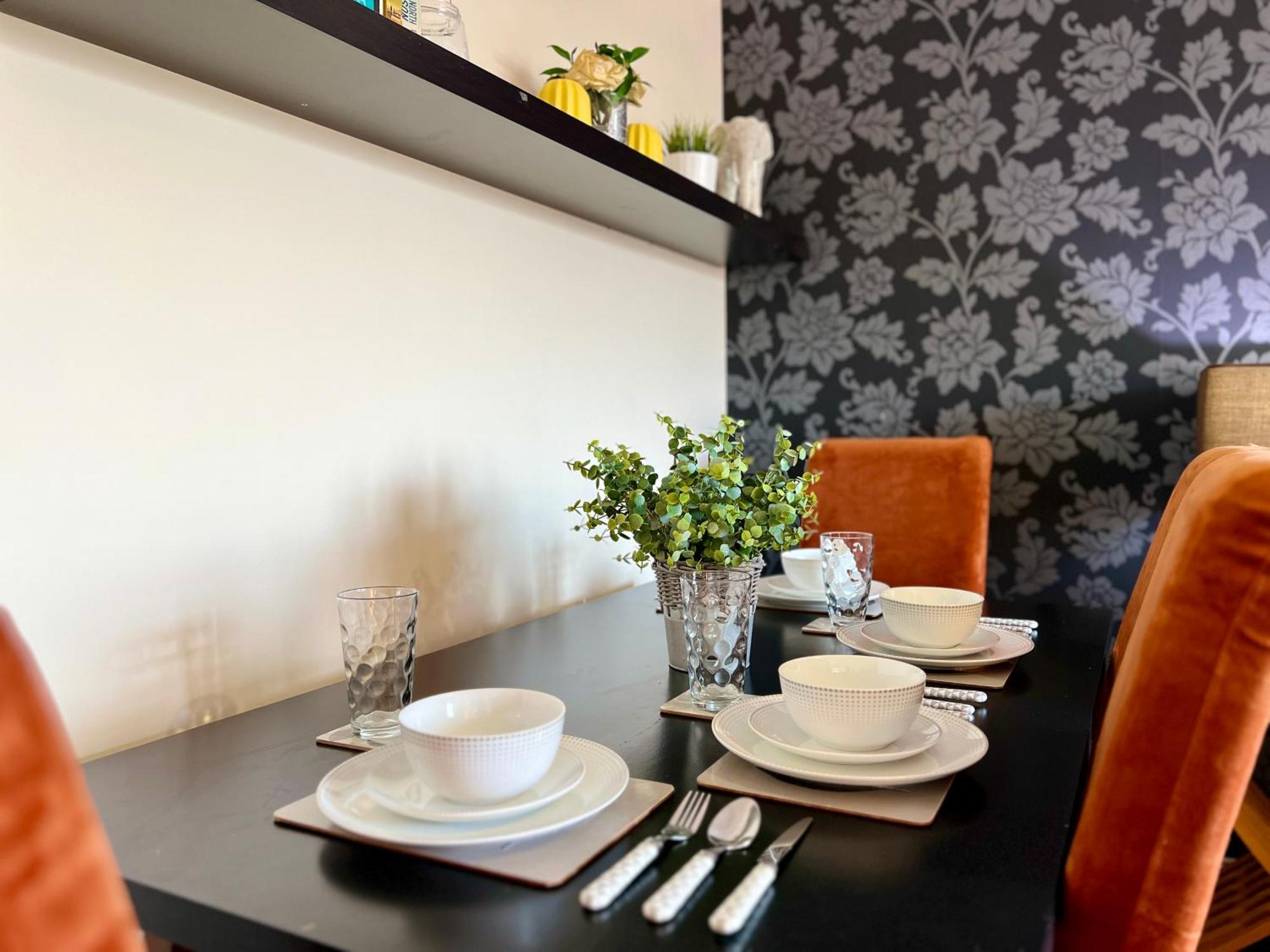 Stylish Modern Flat With Juliet Balcony & Parking Apartment Glasgow Luaran gambar