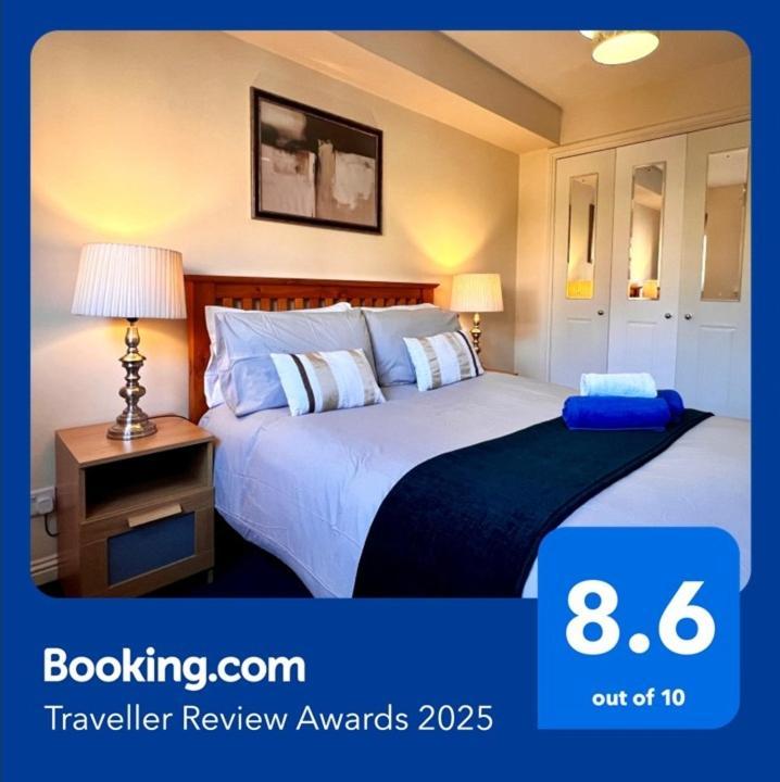 Stylish Modern Flat With Juliet Balcony & Parking Apartment Glasgow Luaran gambar